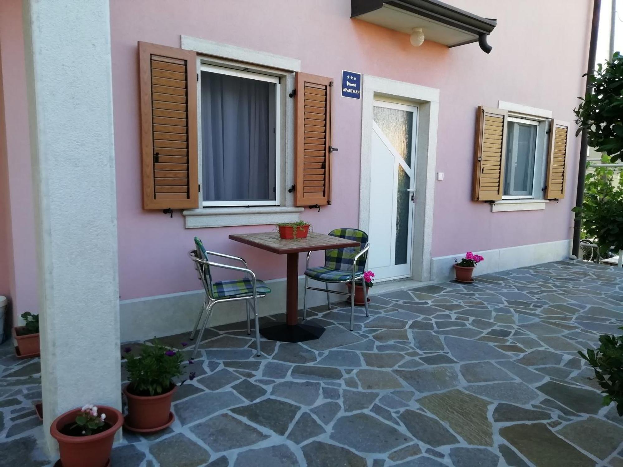 בוג'ה Apartmani Vesna מראה חיצוני תמונה